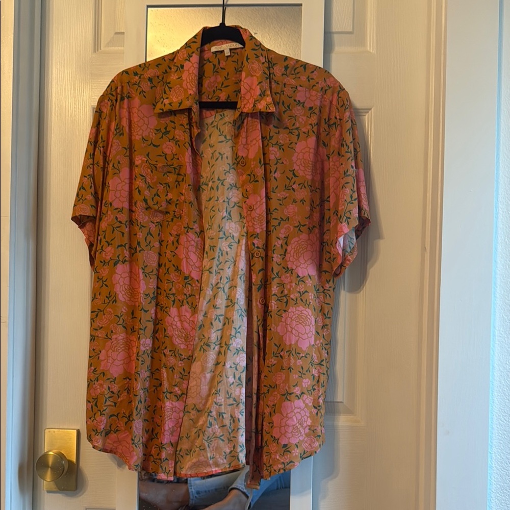 Novella Royale Floral Button-Up Top